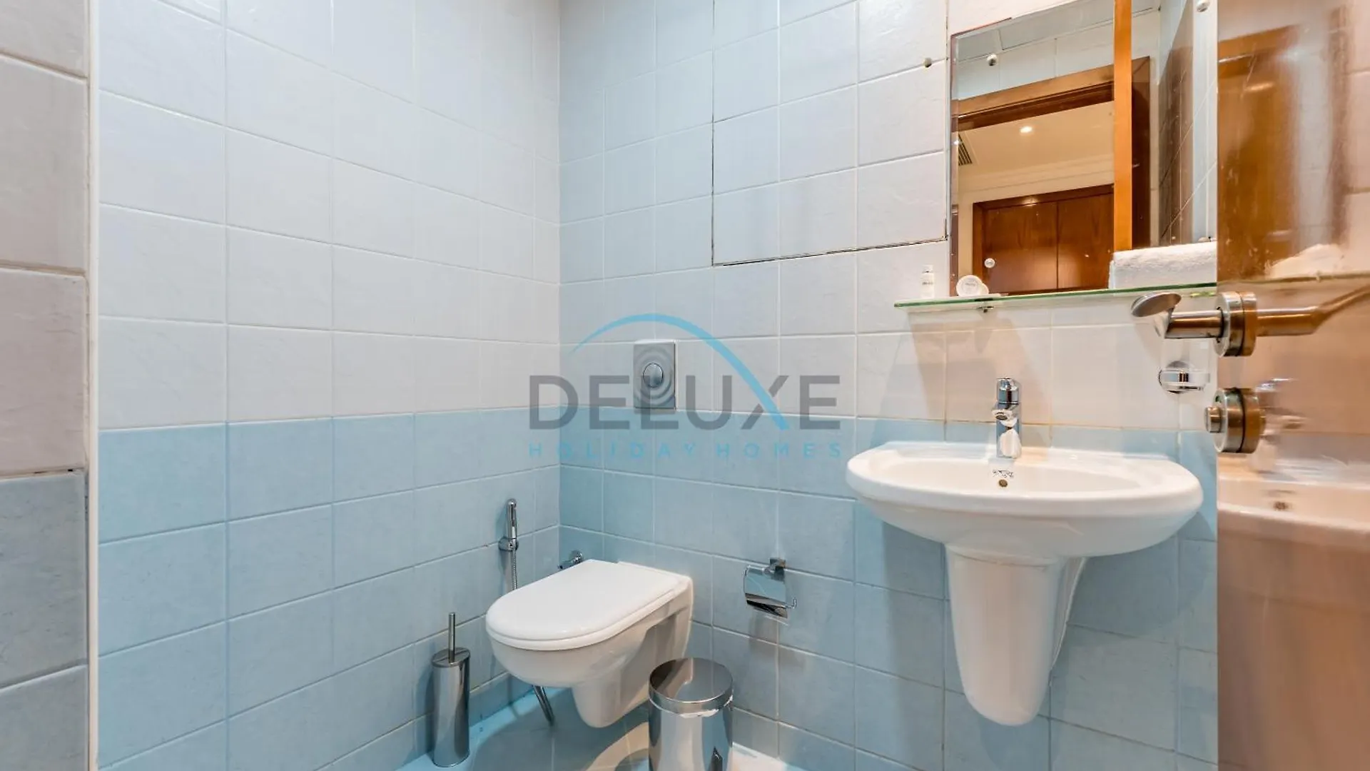 Stunning 2Br With Assistant Room In Mag 214, Jumeirah Lake Towers By Deluxe Holiday Homes Dubai