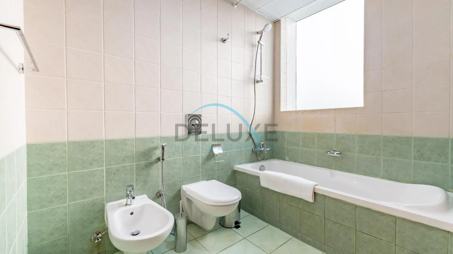 Stunning 2Br With Assistant Room In Mag 214, Jumeirah Lake Towers By Deluxe Holiday Homes Dubai 0*,