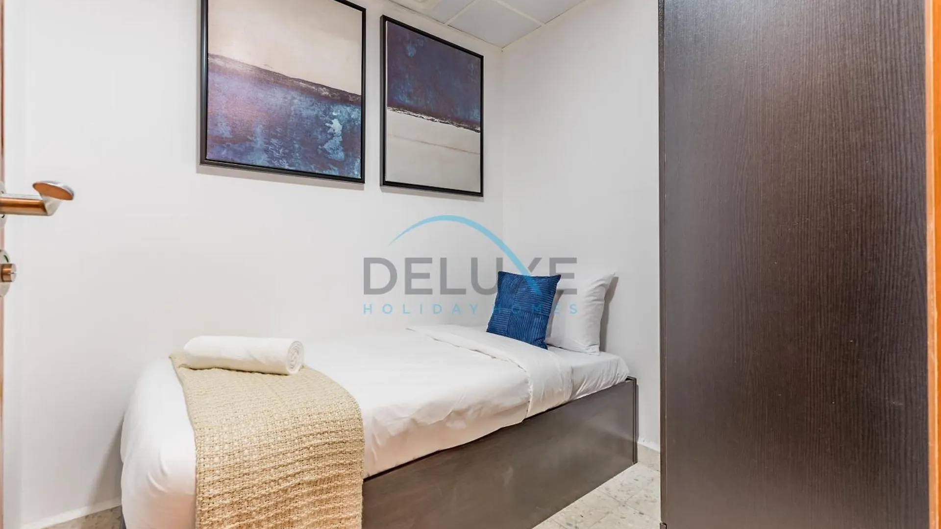 Stunning 2Br With Assistant Room In Mag 214, Jumeirah Lake Towers By Deluxe Holiday Homes Dubai 0*,  United Arab Emirates