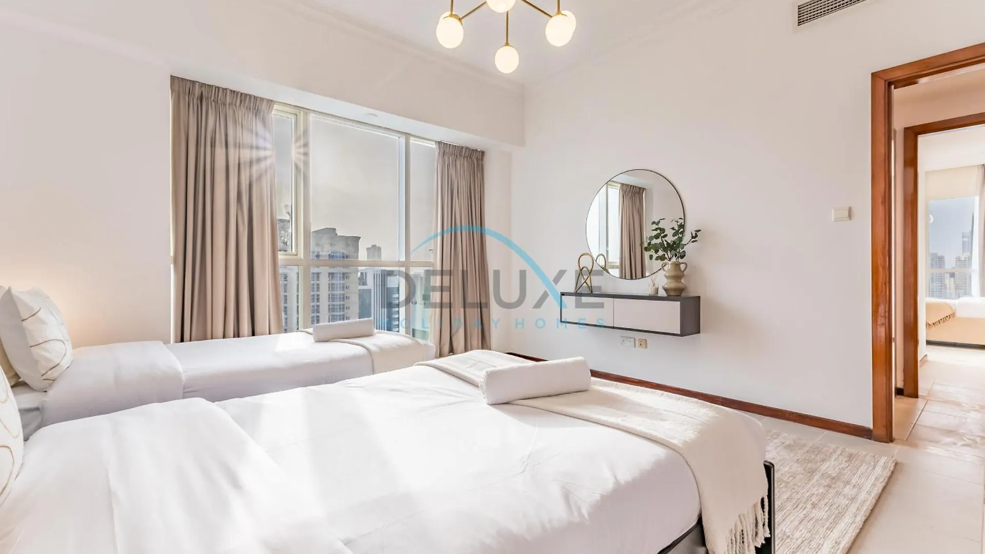 Stunning 2Br With Assistant Room In Mag 214, Jumeirah Lake Towers By Deluxe Holiday Homes Dubai