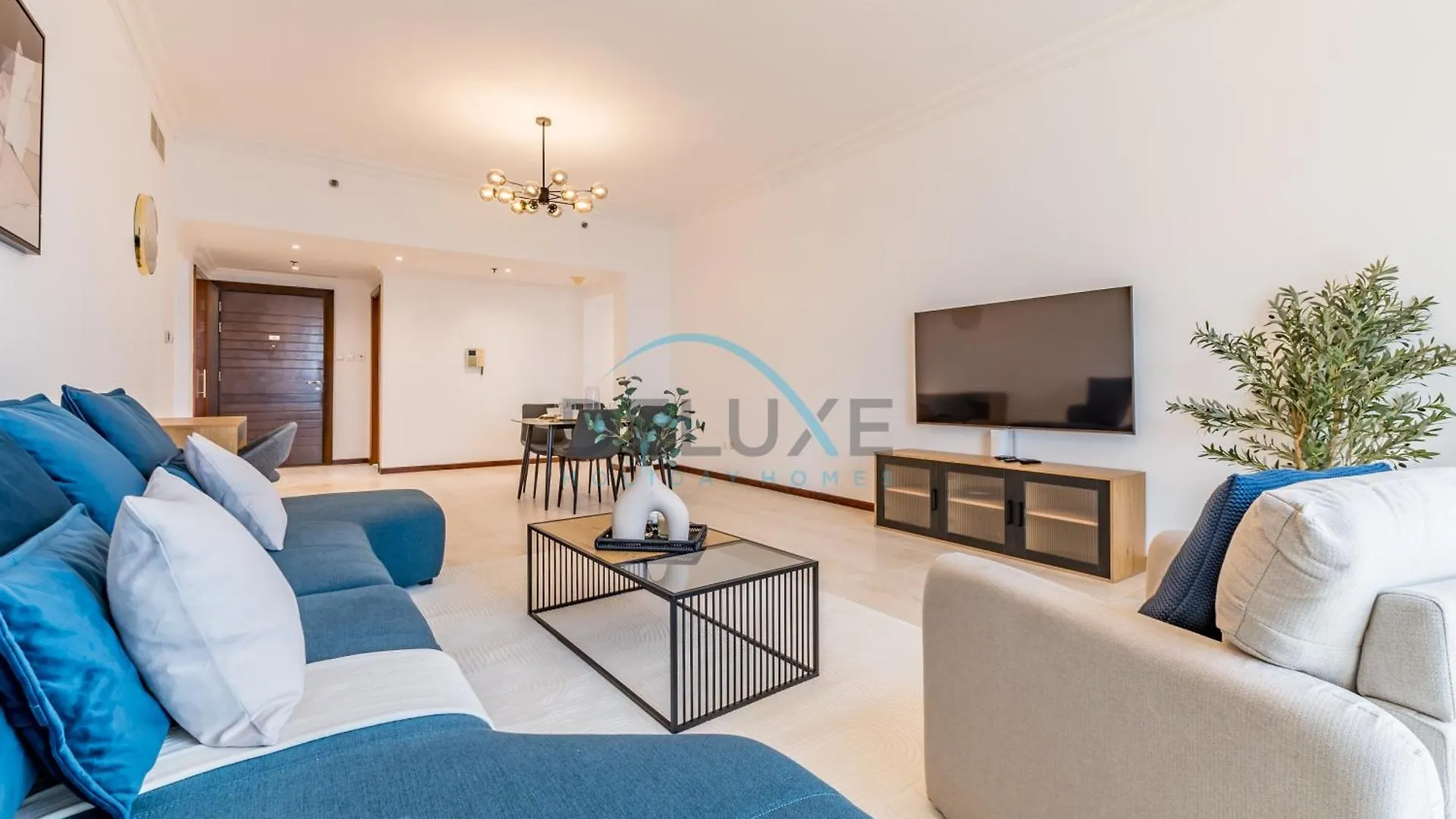 Stunning 2Br With Assistant Room In Mag 214, Jumeirah Lake Towers By Deluxe Holiday Homes Dubai Apartment