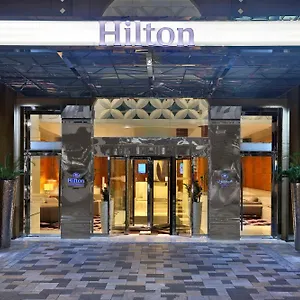 Hilton The Walk Otel